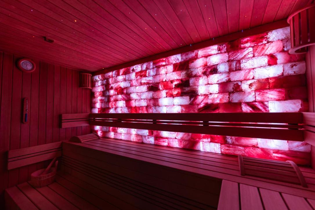 Hotel 16 | 150 Montagne & Spa Nuxe 바르스 외부 사진